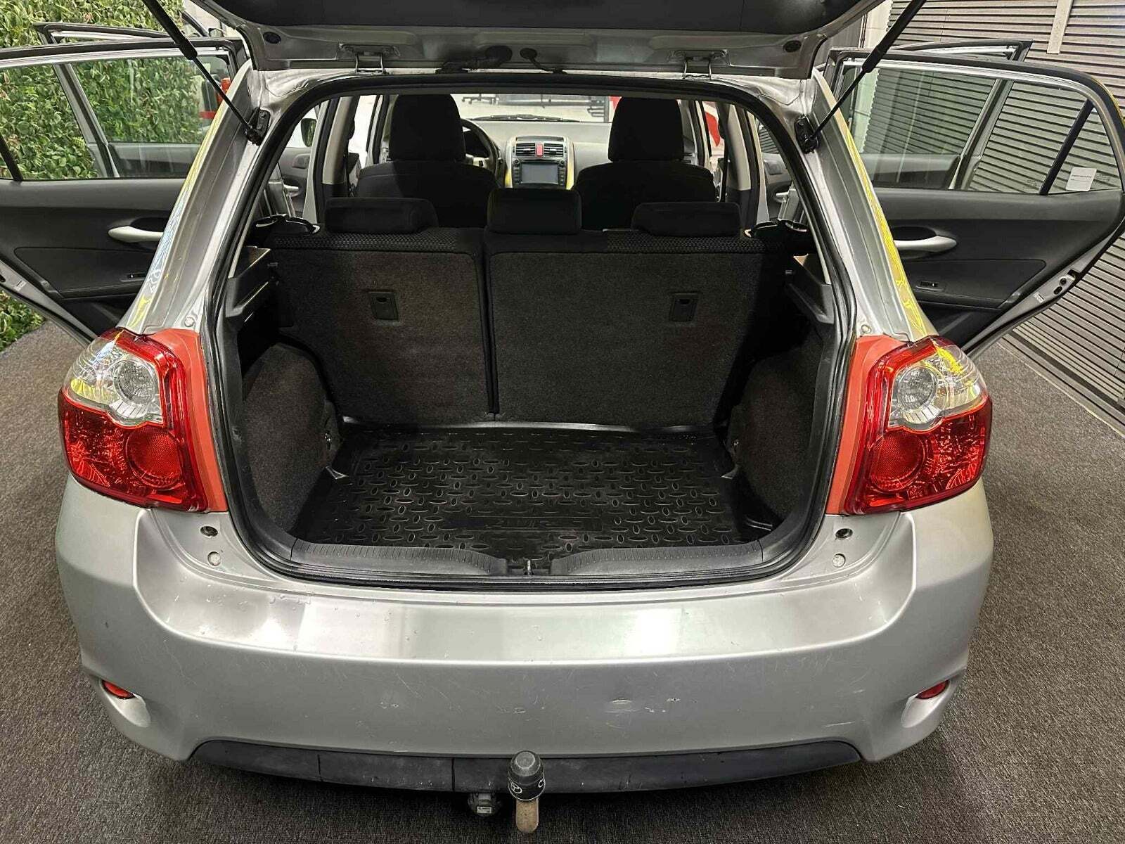 undefined Toyota Auris fra 2010