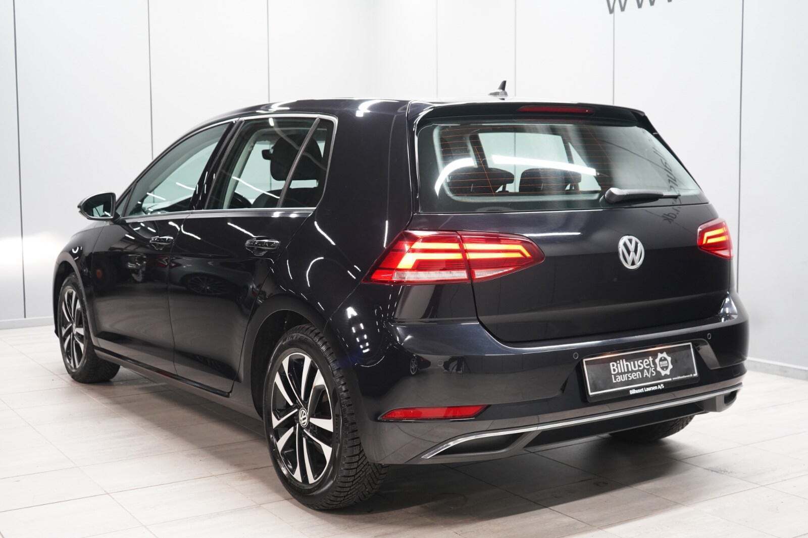 Sort VW Golf VII fra 2018