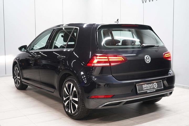 Sort VW Golf VII fra 2018