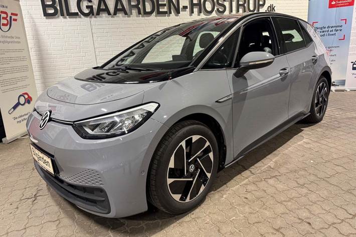 Grå VW ID.3 fra 2023 set udefra