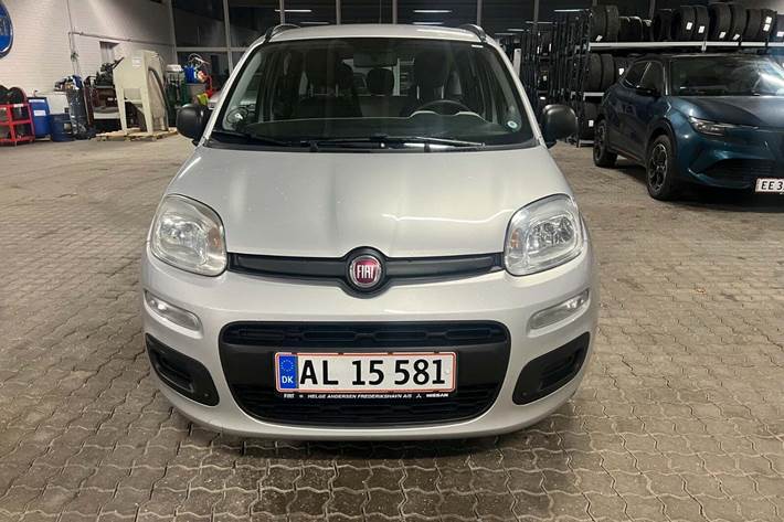 Sølv Fiat Panda fra 2014