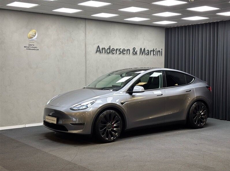 Tesla Model Y EL Performance AWD 534HK 5d Aut.