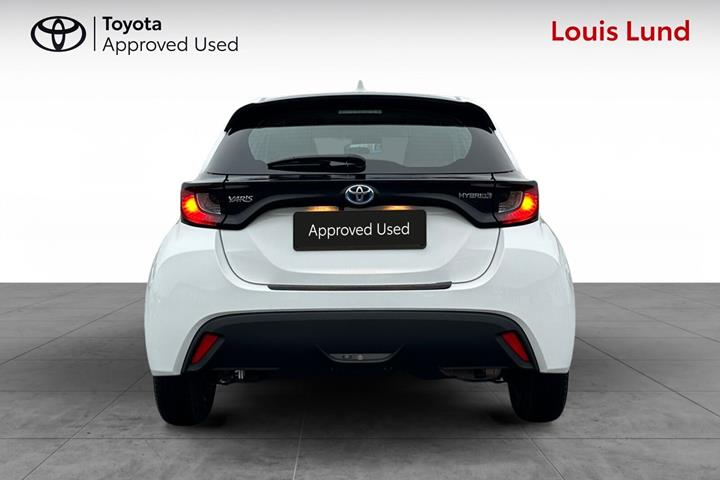 undefined Toyota Yaris fra 2024
