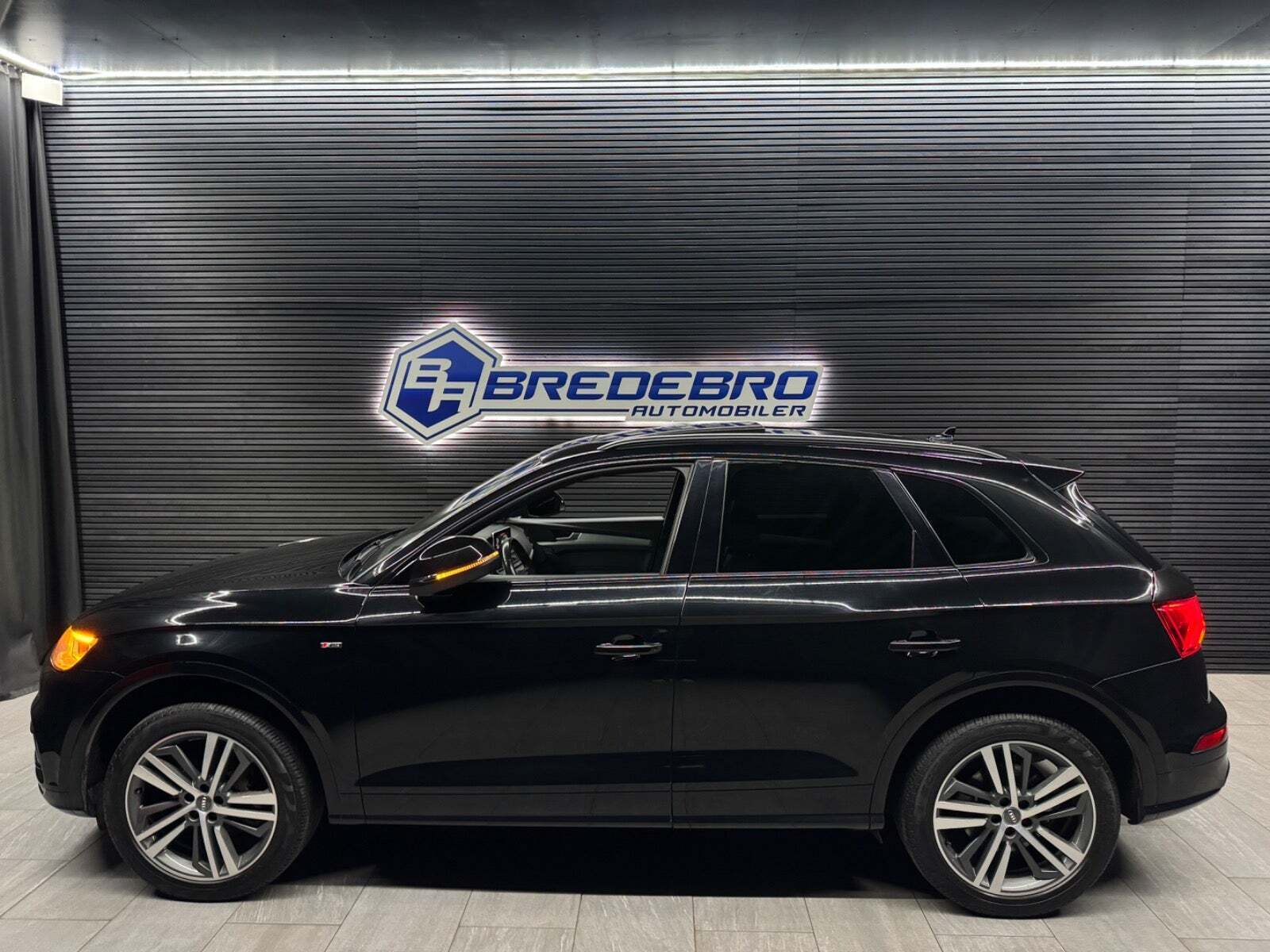 Sort Audi Q5 fra 2019