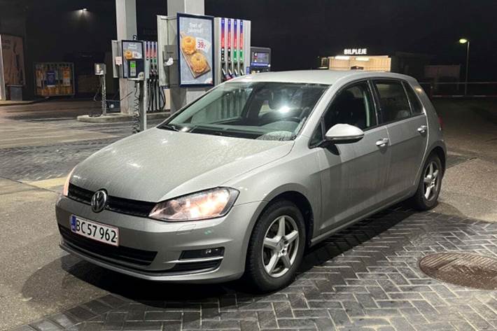 Orange VW Golf VII fra 2013