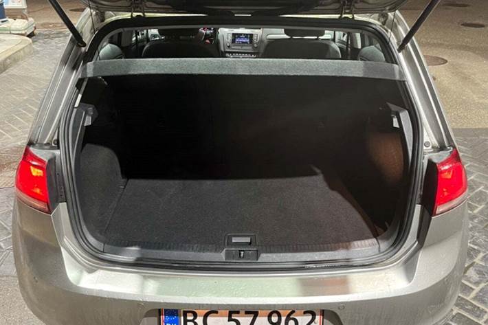 Orange VW Golf VII fra 2013