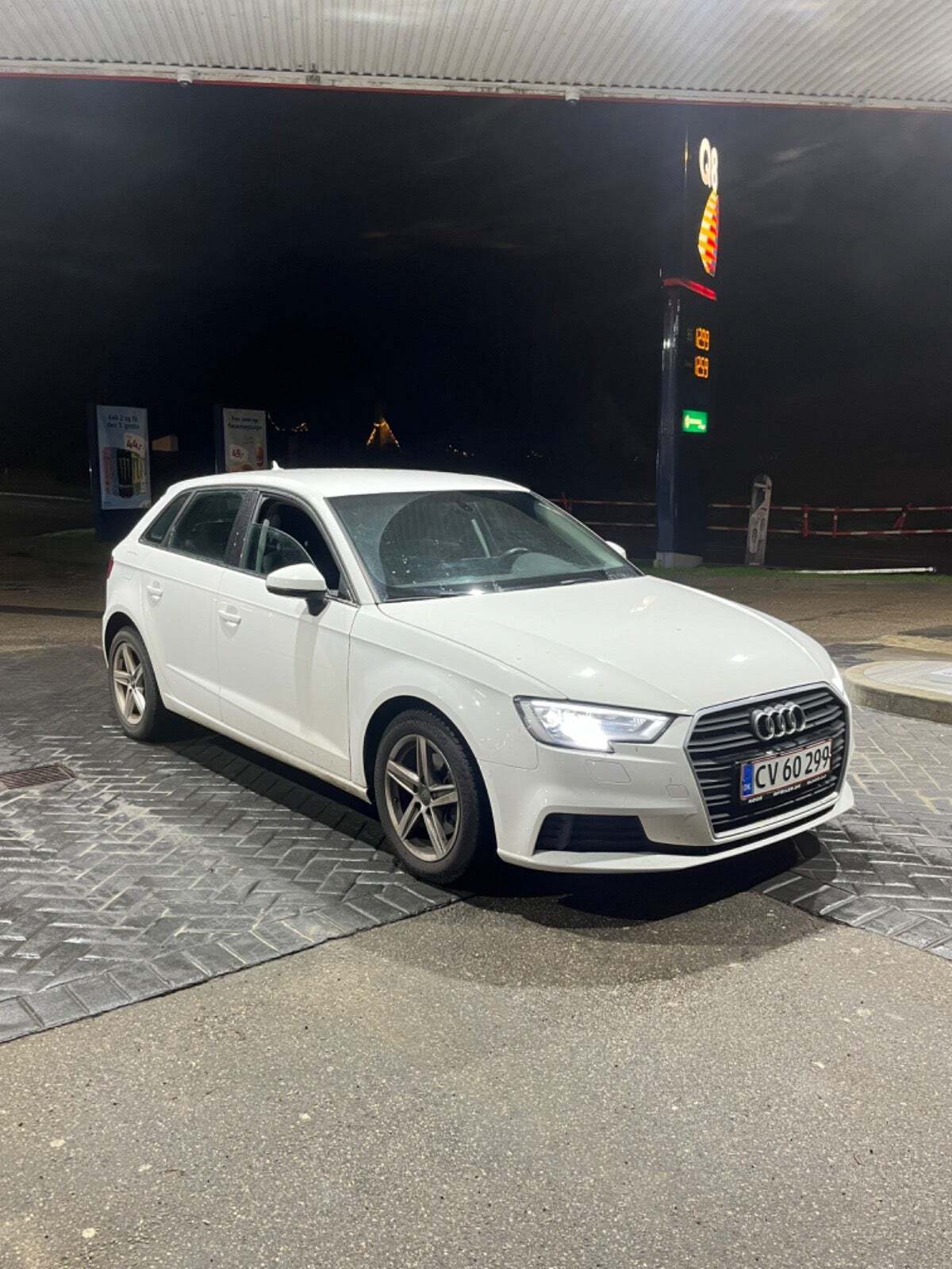 Audi A3 1,6 TDi 110 Sportback S-tr.