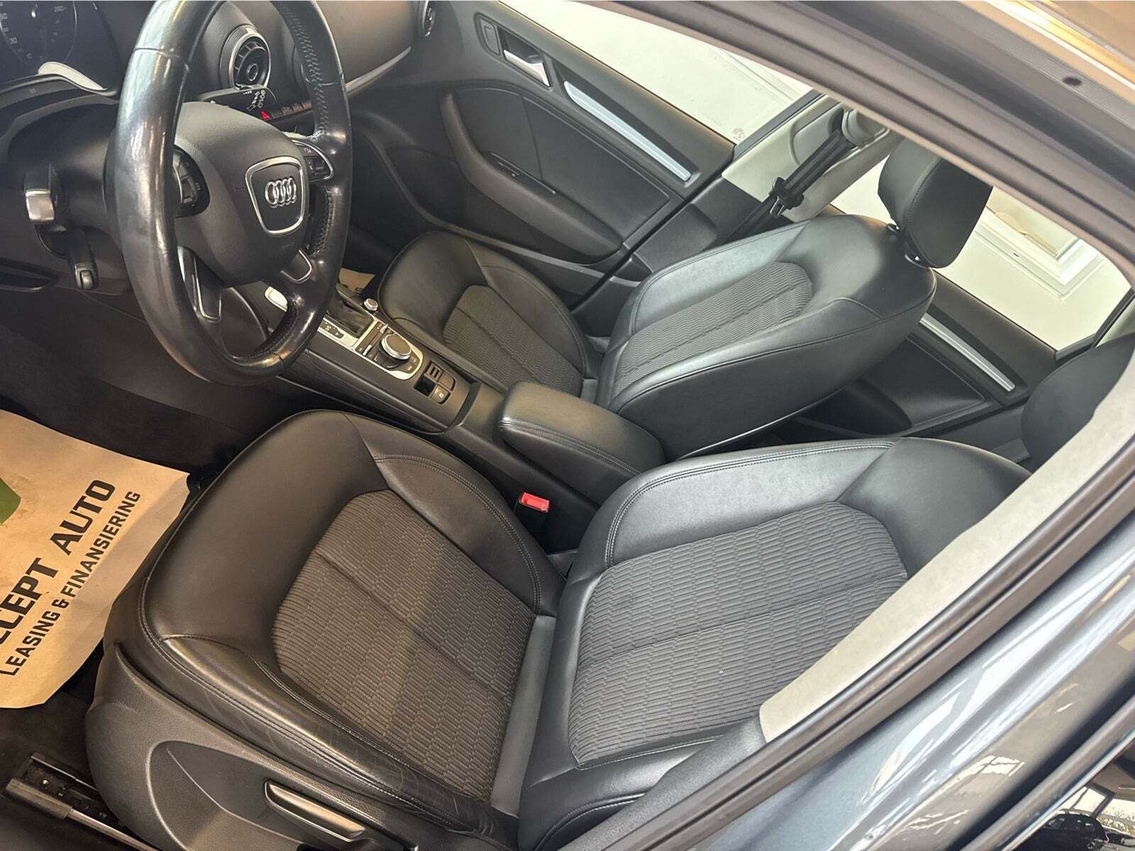 Grå Audi A3 fra 2013