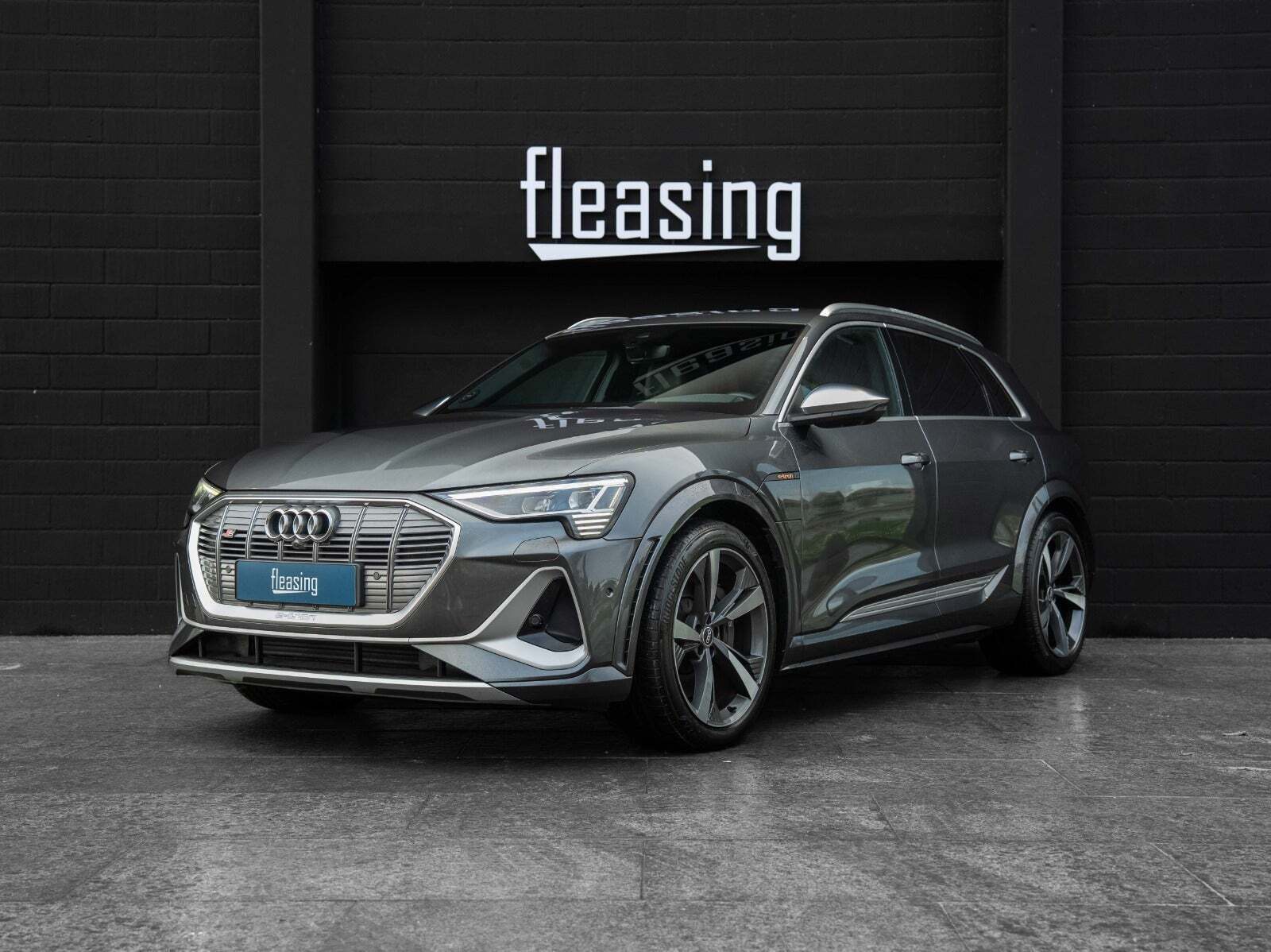 Audi e-tron S quattro