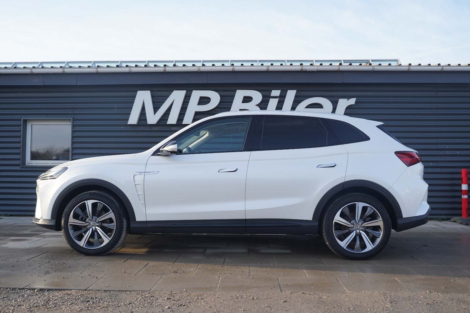 MG Marvel R Performance