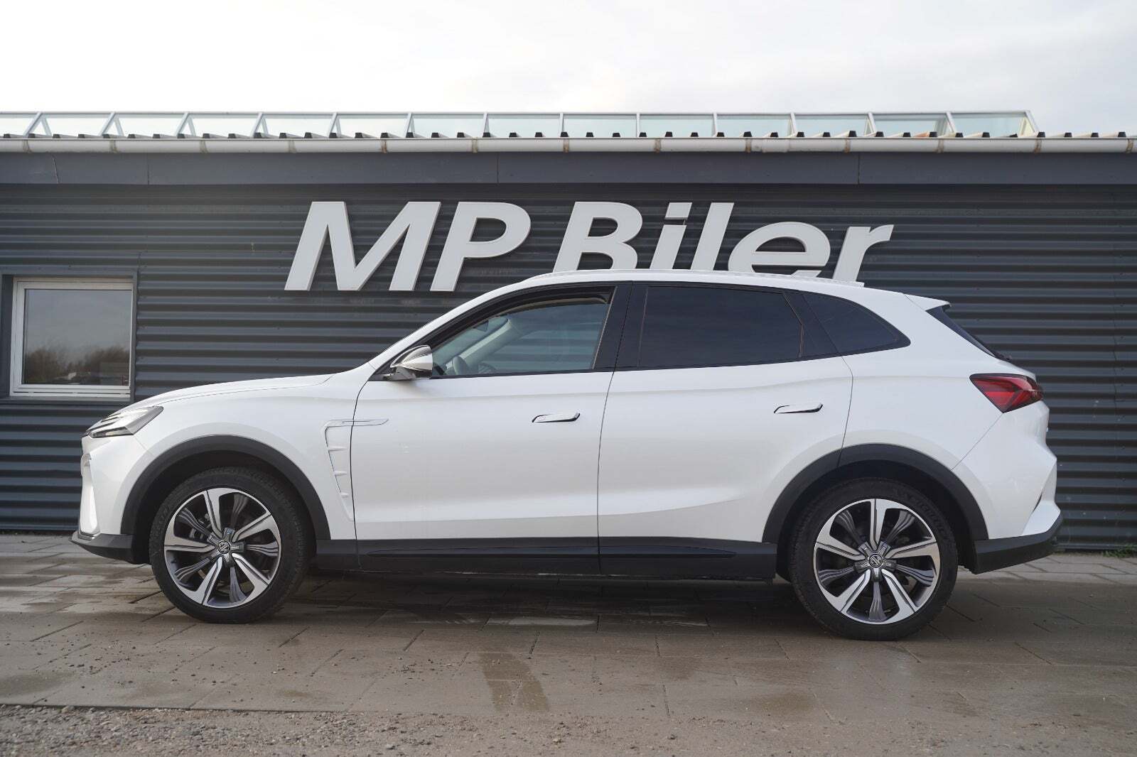 MG Marvel R Performance