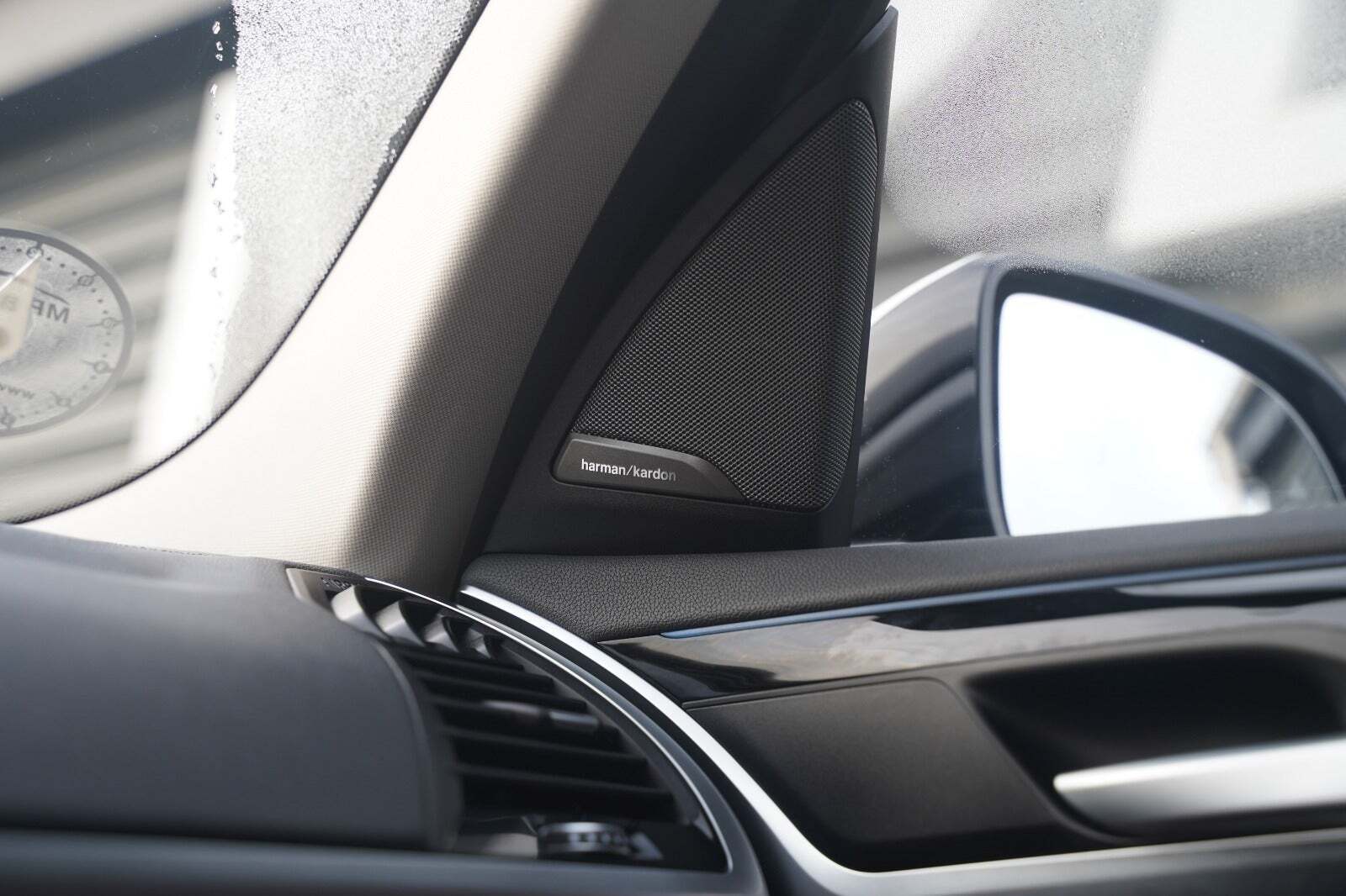 Hvid BMW iX3 fra 2021