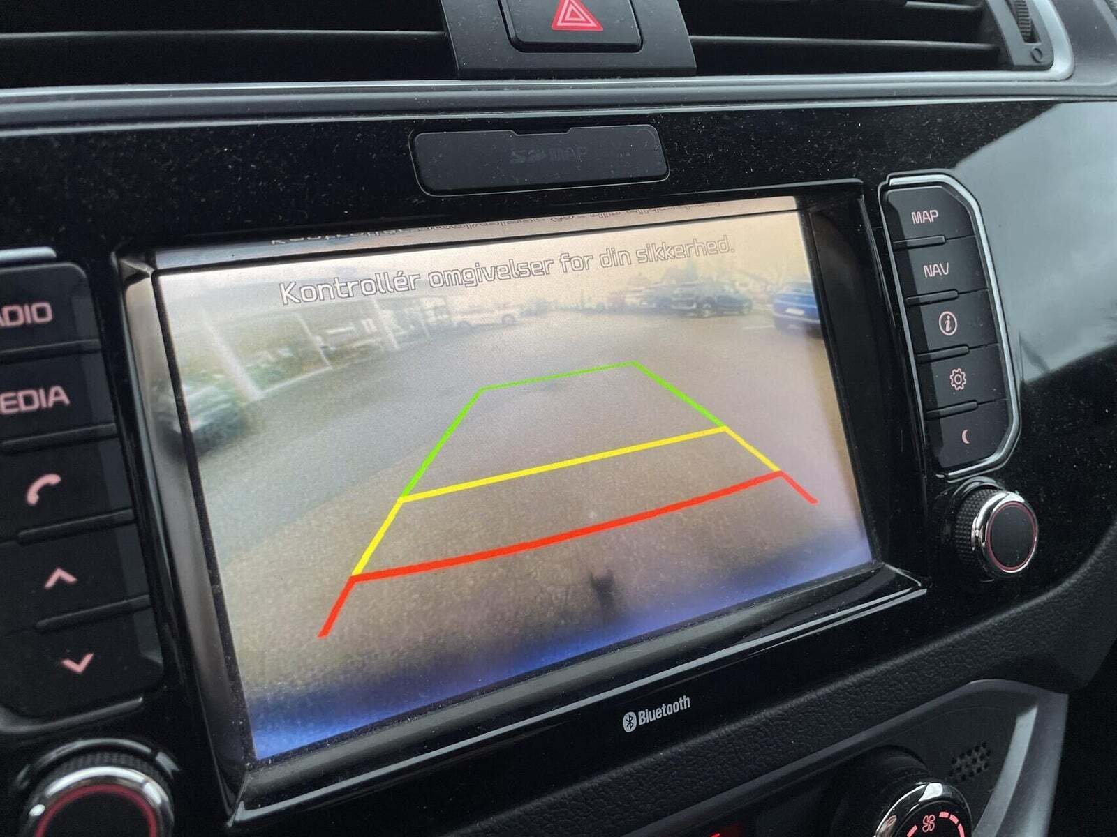 Blå Kia Rio fra 2016