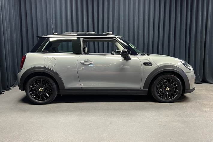 Grå Mini Cooper fra 2022