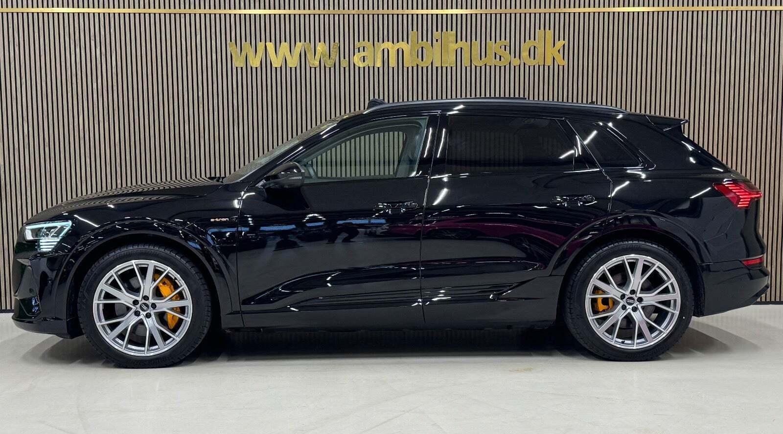 Audi e-tron 55 S-line quattro