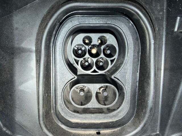 Grå Citroën ë-C4 fra 2024