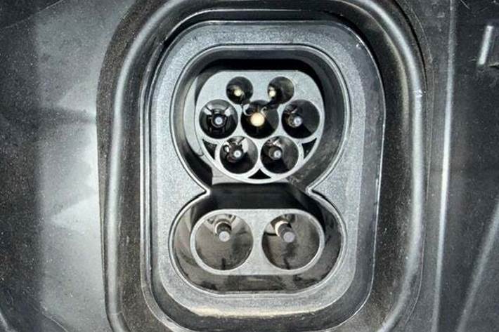 Grå Citroën ë-C4 fra 2024