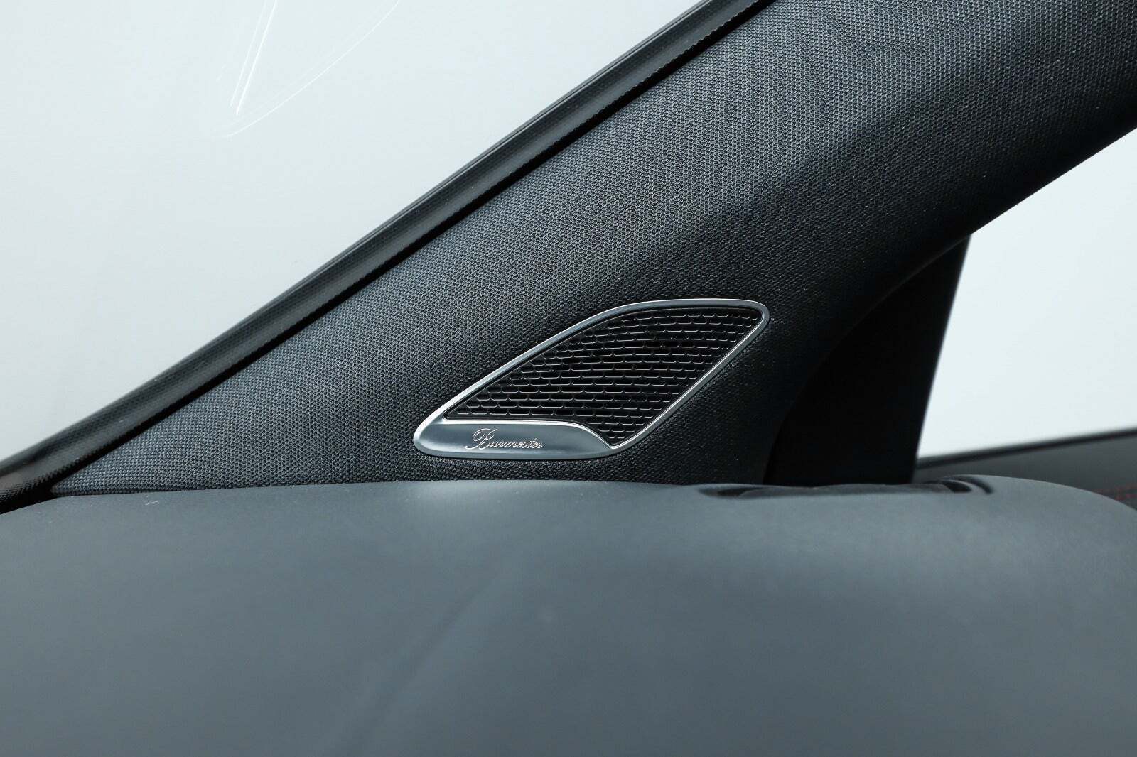 Grå Mercedes GLA250 e fra 2021