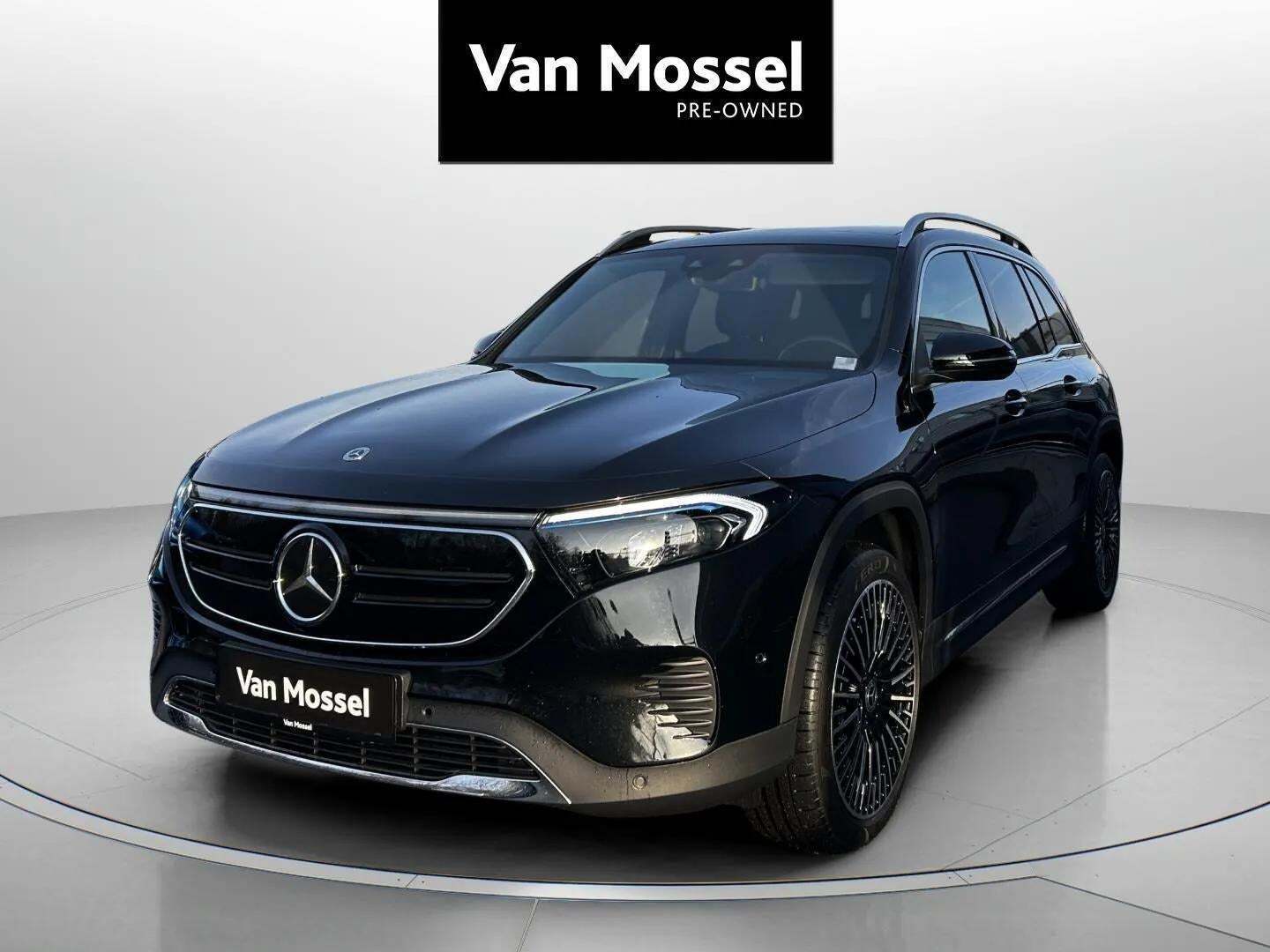 Sort Mercedes EQB250 fra 2024