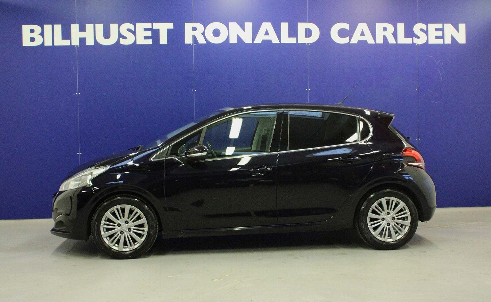 Peugeot 208 1,5 BlueHDi 100 Infinity Sky