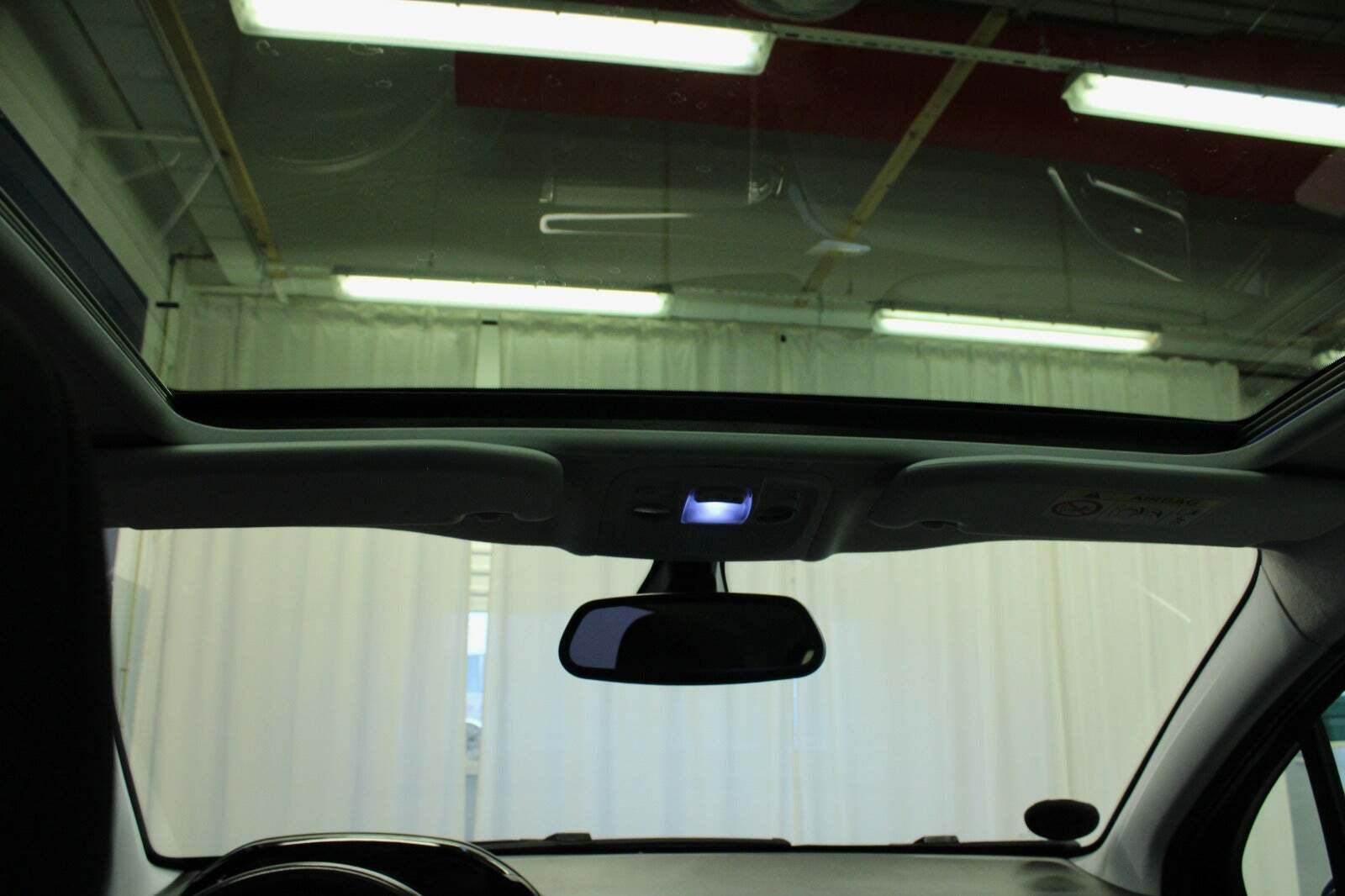 Peugeot 208 1,5 BlueHDi 100 Infinity Sky