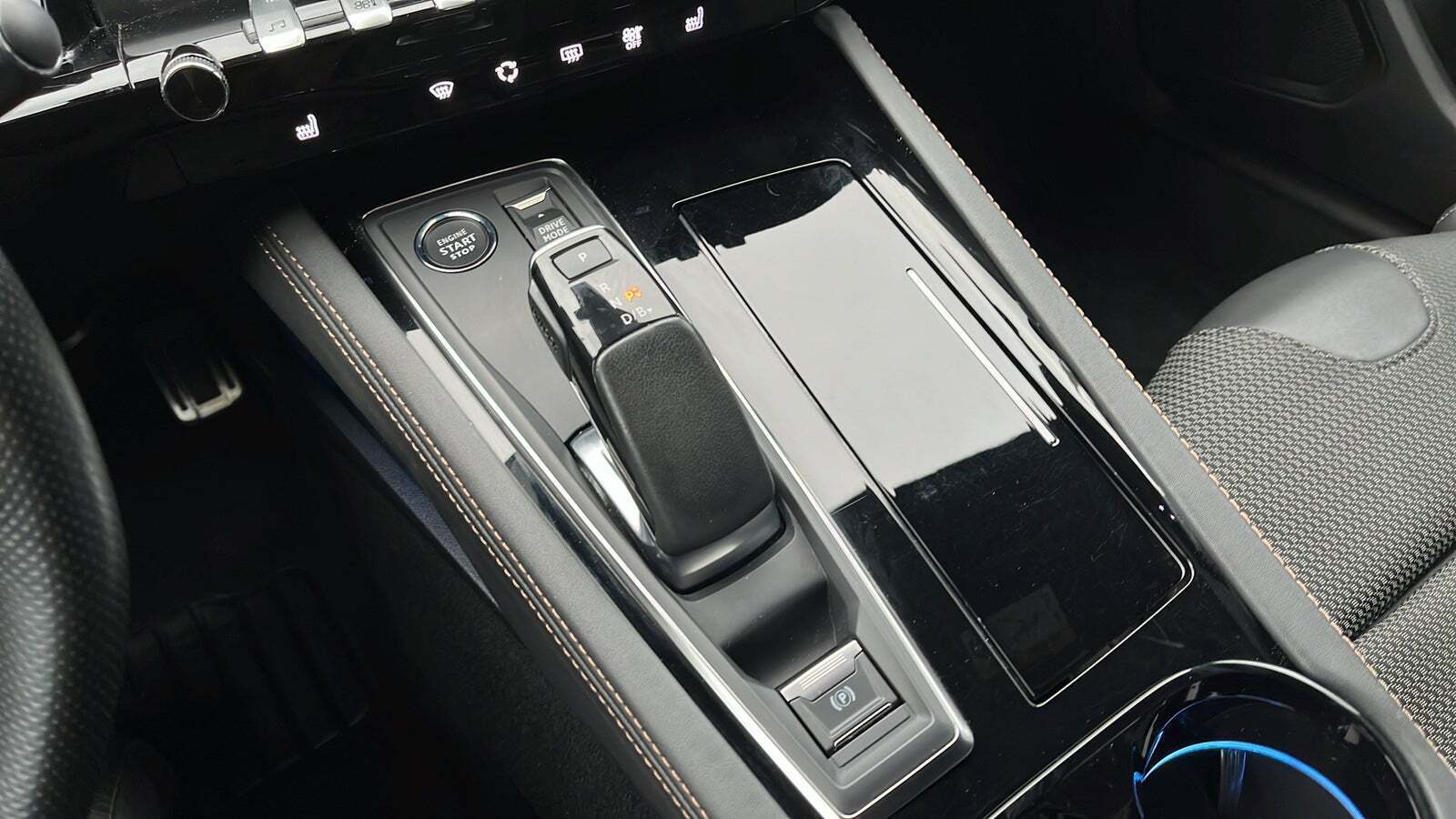 Beige Peugeot 508 fra 2022