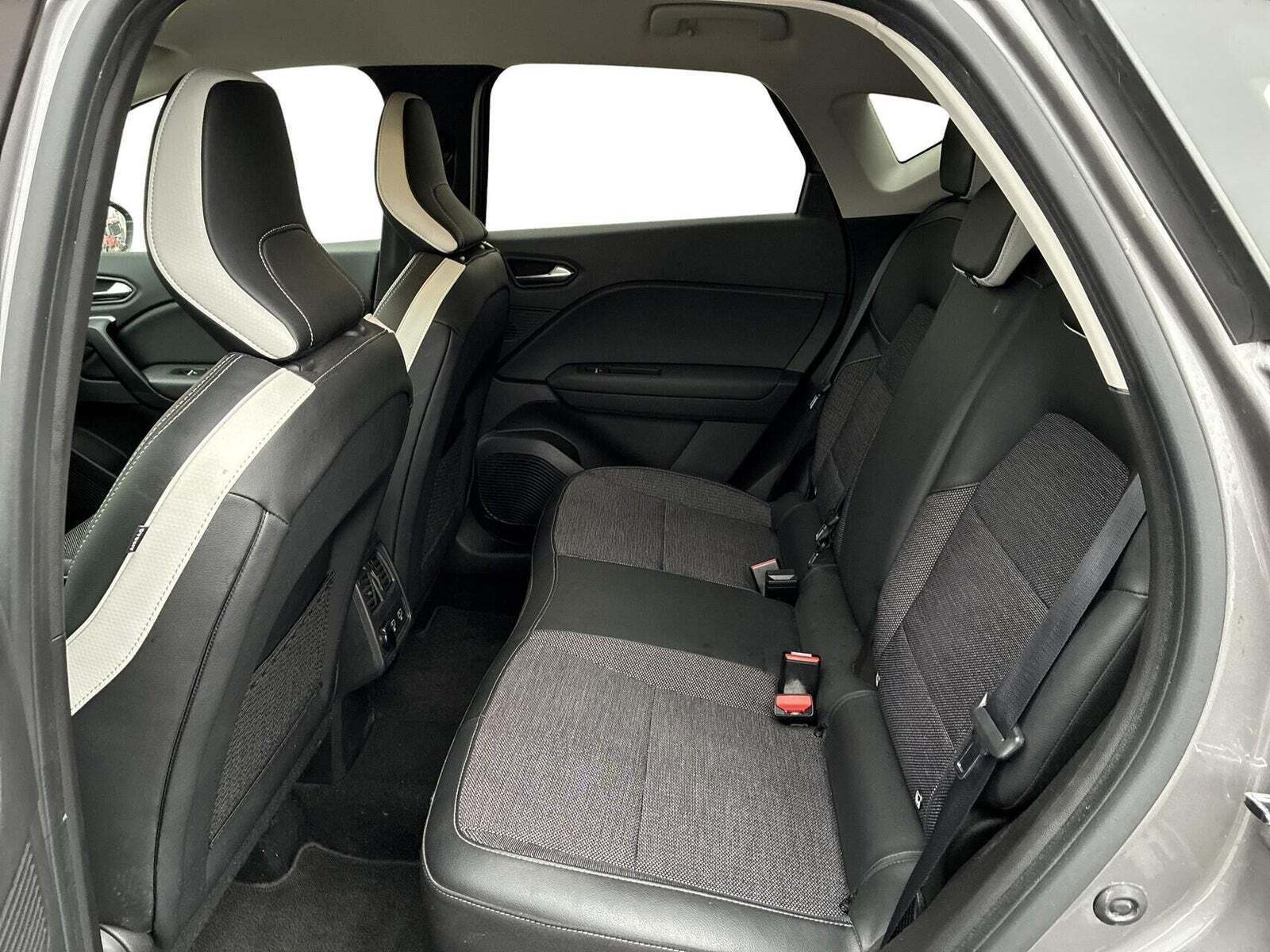 Renault Captur 1,6 E-Tech Intens