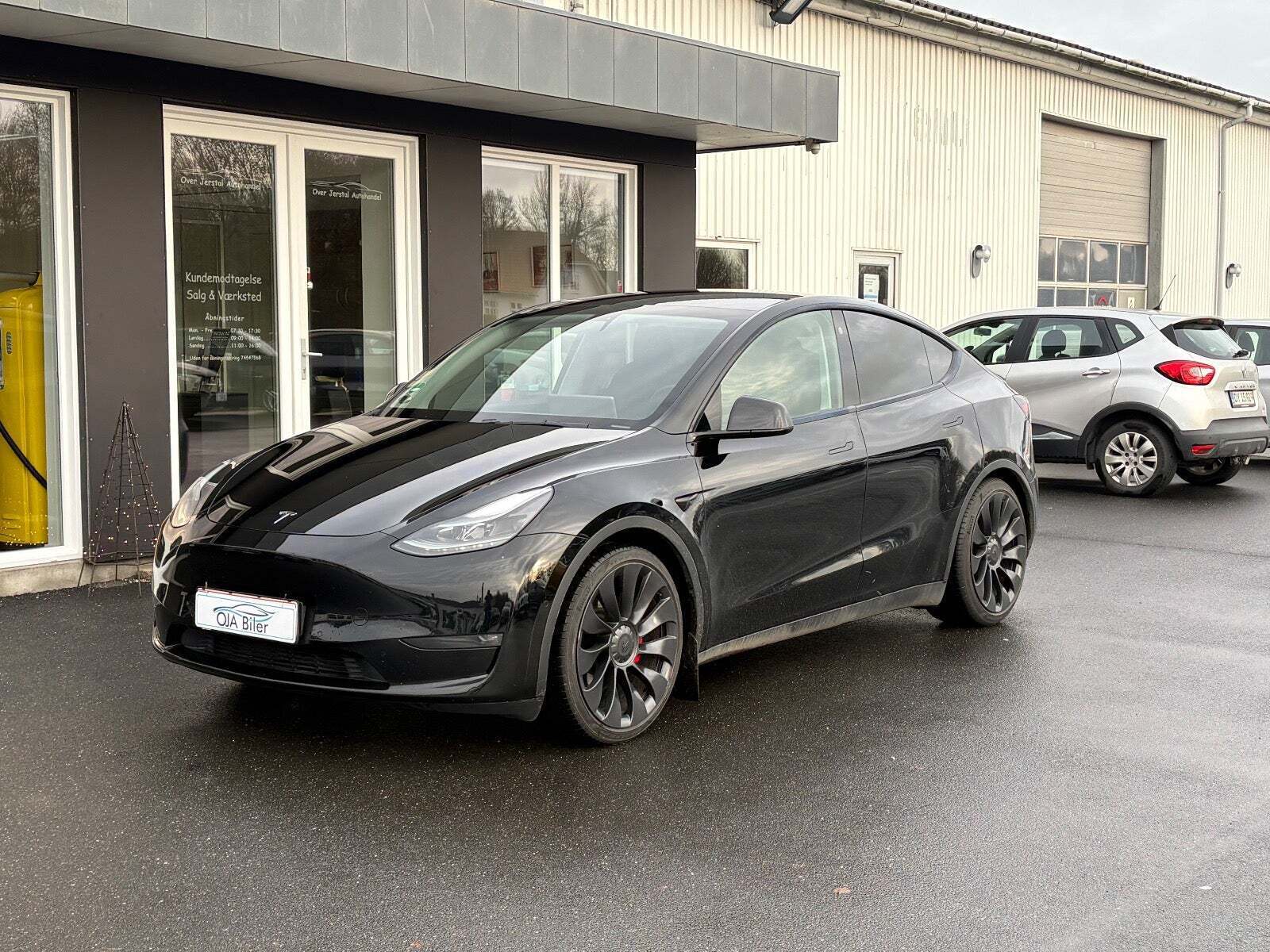 Tesla Model Y Performance AWD