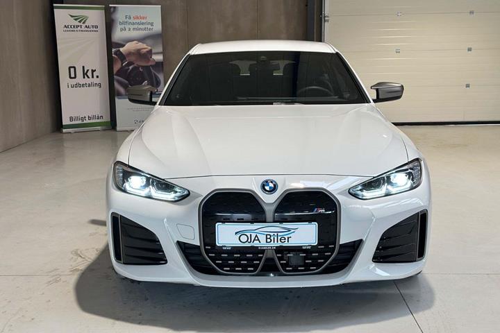 Hvid BMW i4 fra 2022