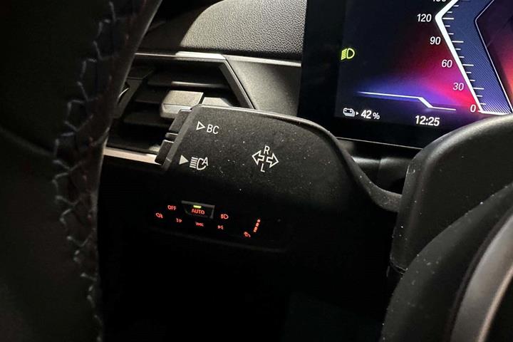 Hvid BMW i4 fra 2022