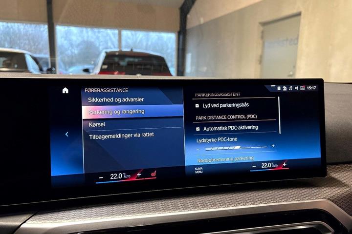 Hvid BMW i4 fra 2022