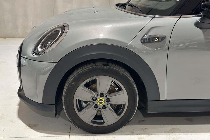 Grå Mini Cooper SE fra 2022