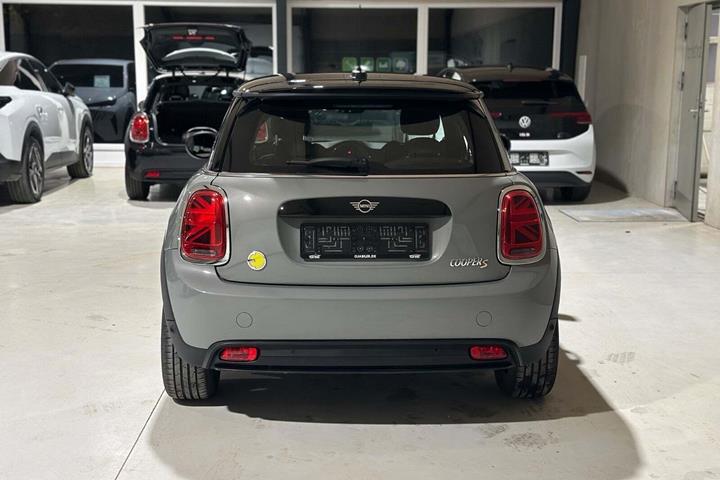 Grå Mini Cooper SE fra 2022