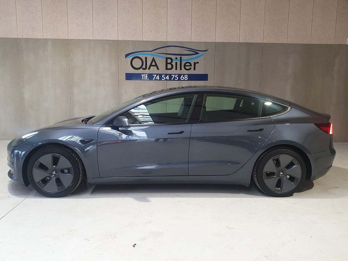 Tesla Model 3 Long Range AWD