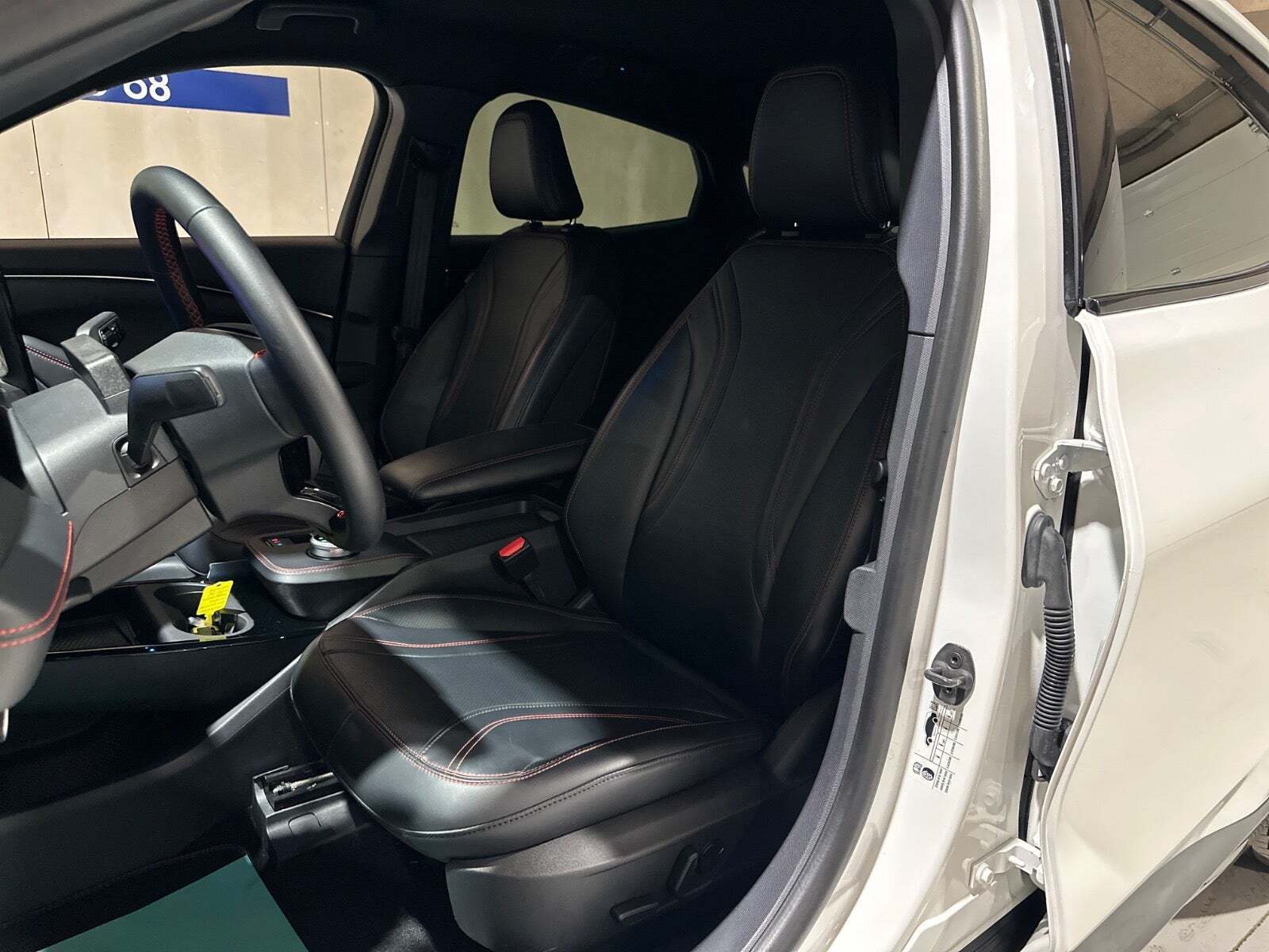 Ford Mustang Mach-E 98 Extended Range