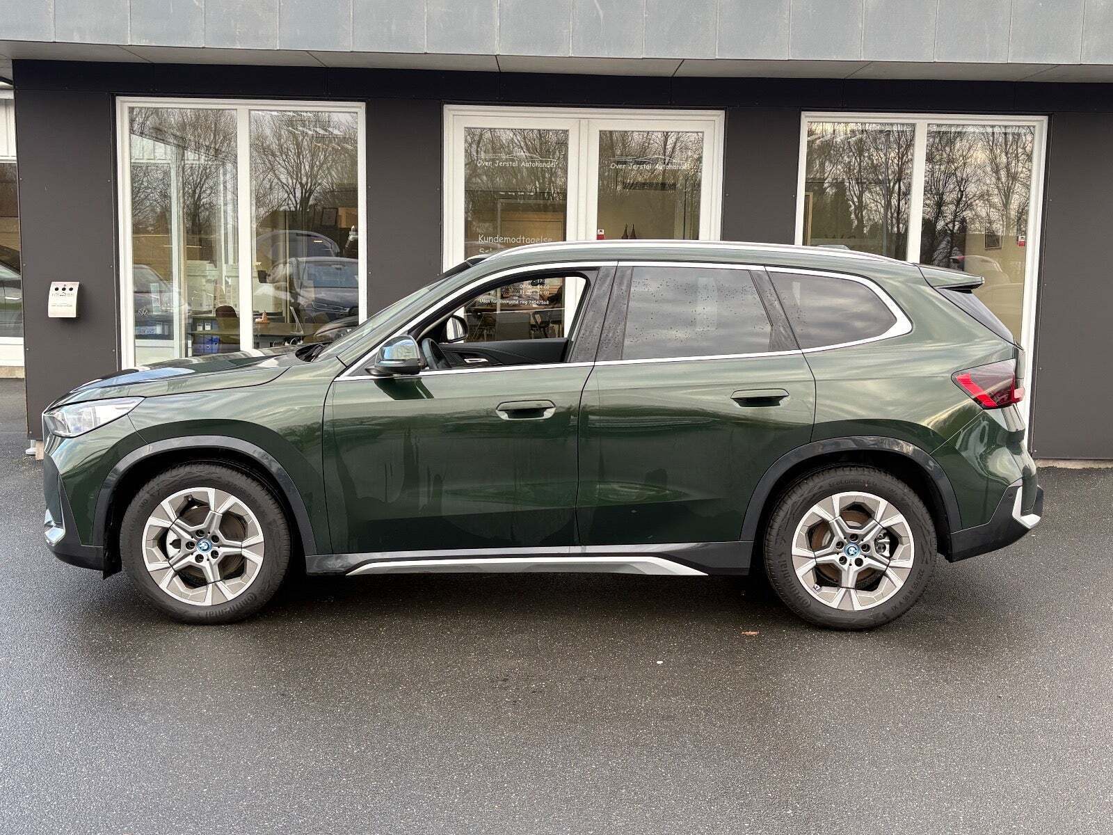 BMW iX1 eDrive20 X-Line