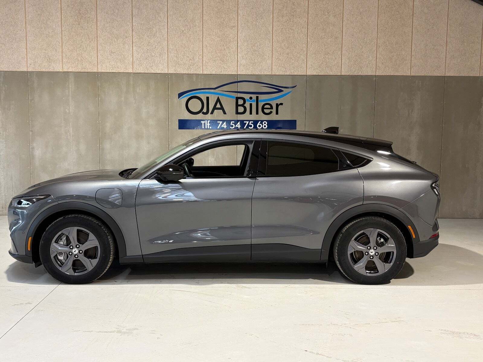 Ford Mustang Mach-E 75 Standard Range