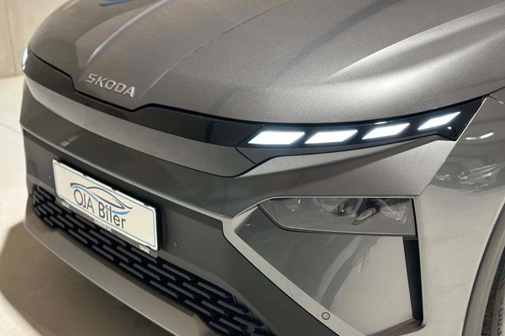 Grå Skoda Elroq fra 2025 set udefra