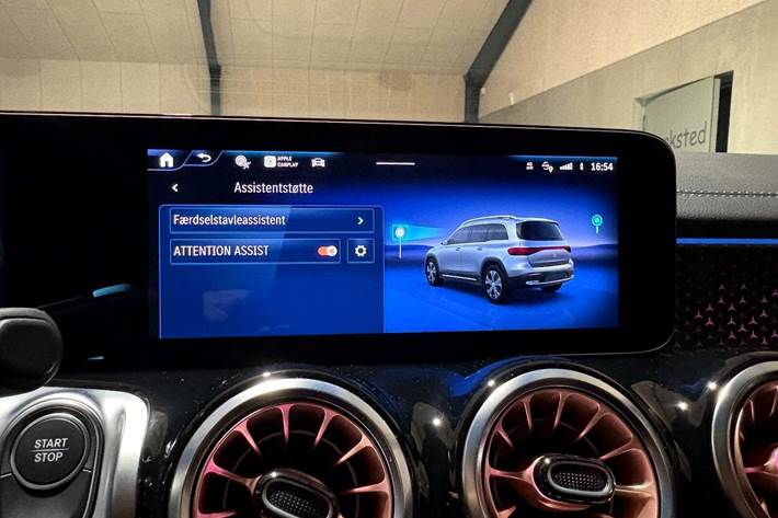 Sort Mercedes EQB300 fra 2024