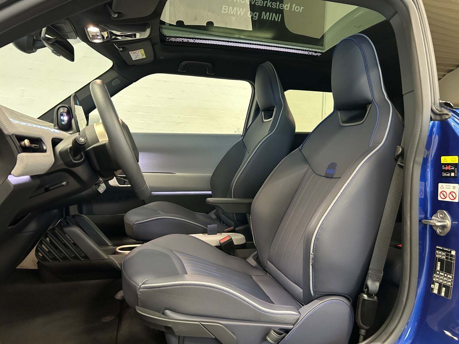 Mini Cooper E Favoured Trim M