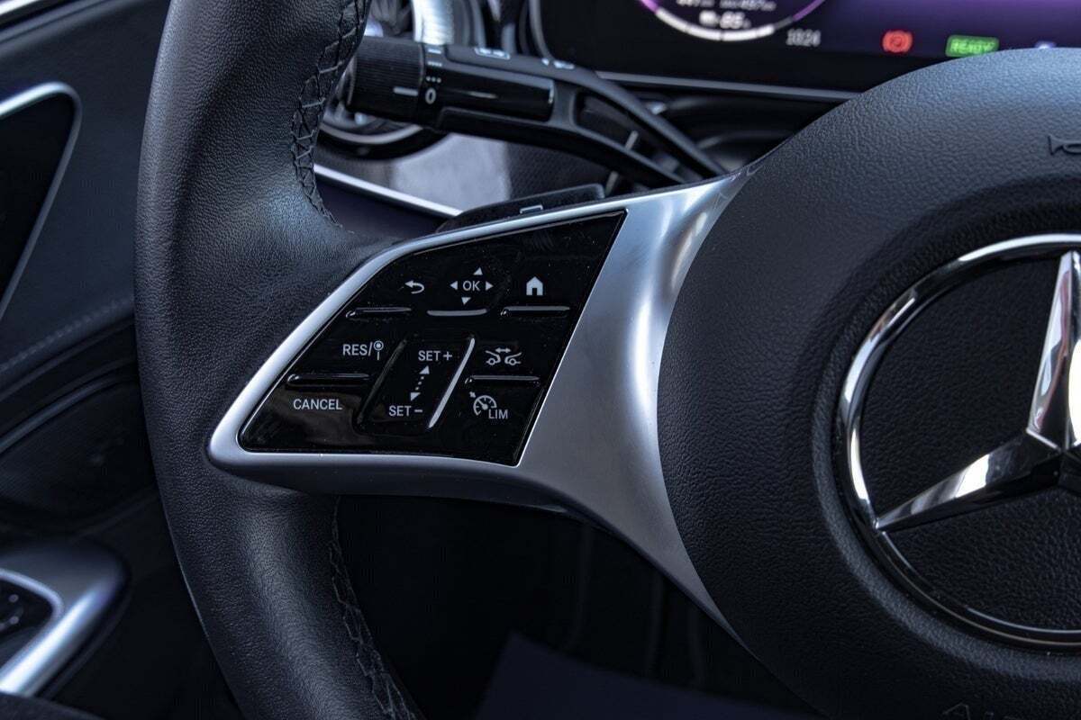 Mercedes EQE300 Avantgarde