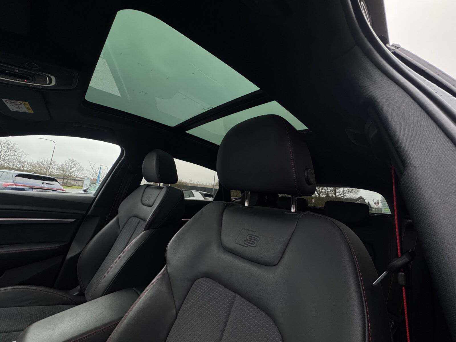 Audi Q8 e-tron 55 S-line quattro