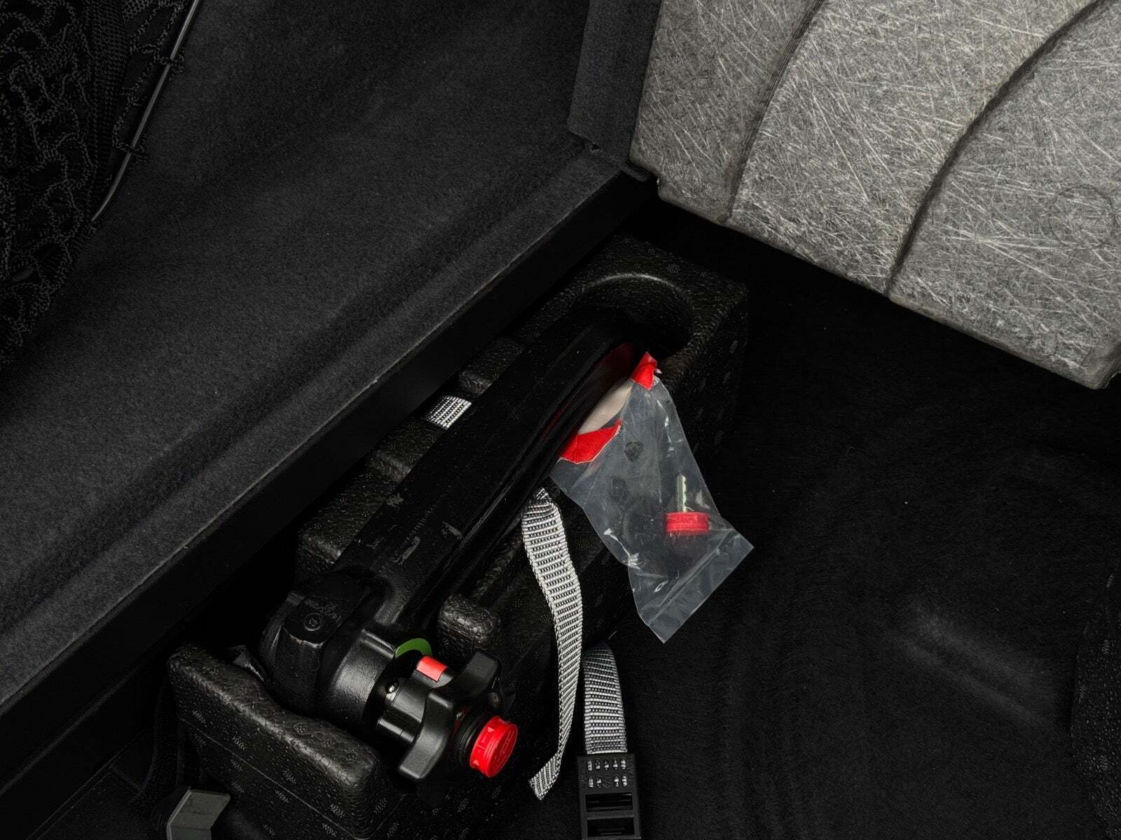 Rød Audi Q8 e-tron fra 2023