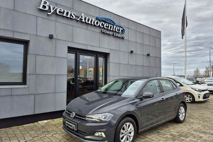Grå VW Polo fra 2019