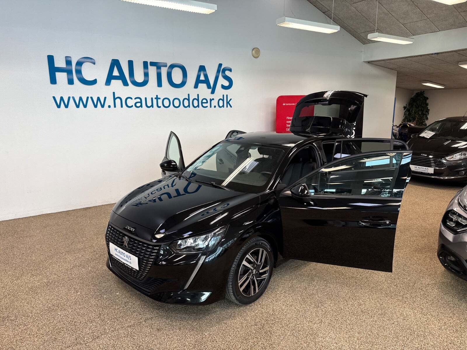 Sort Peugeot 208 fra 2022