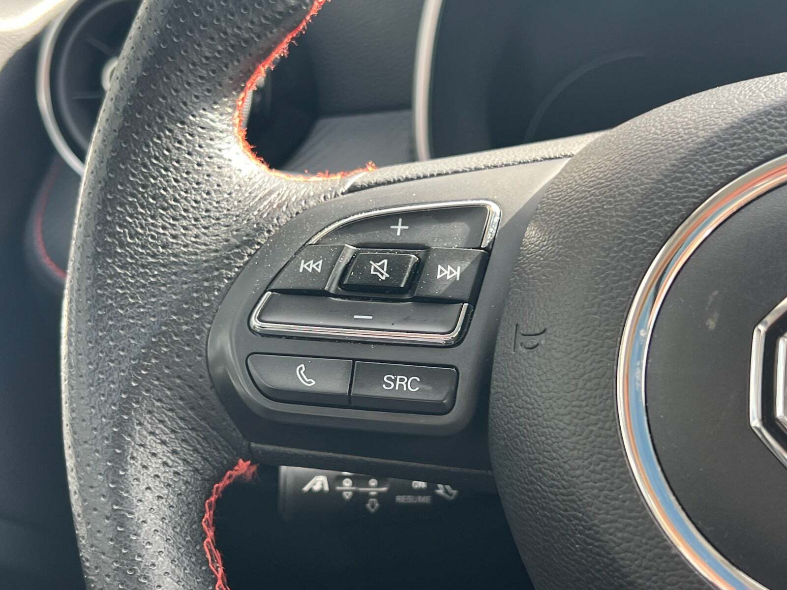 Sølv MG ZS fra 2022