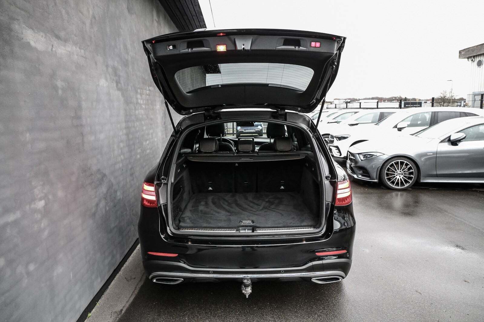 Sort Mercedes GLC250 d fra 2018