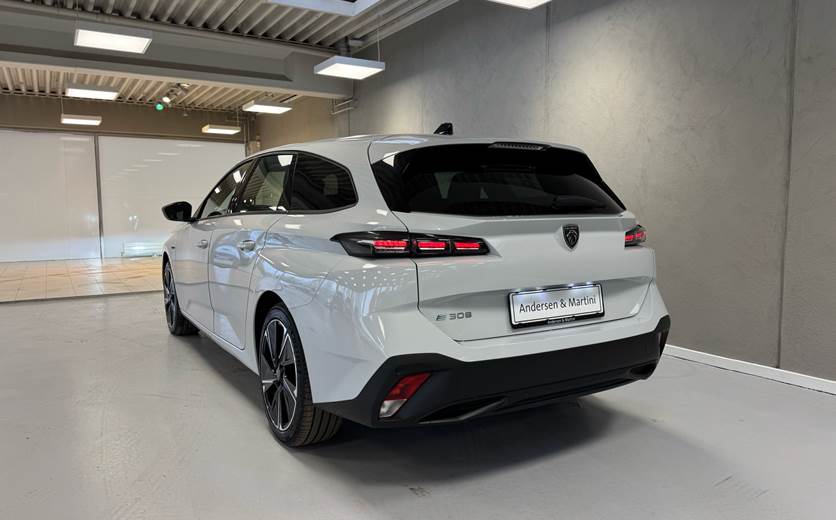 Peugeot E-308
