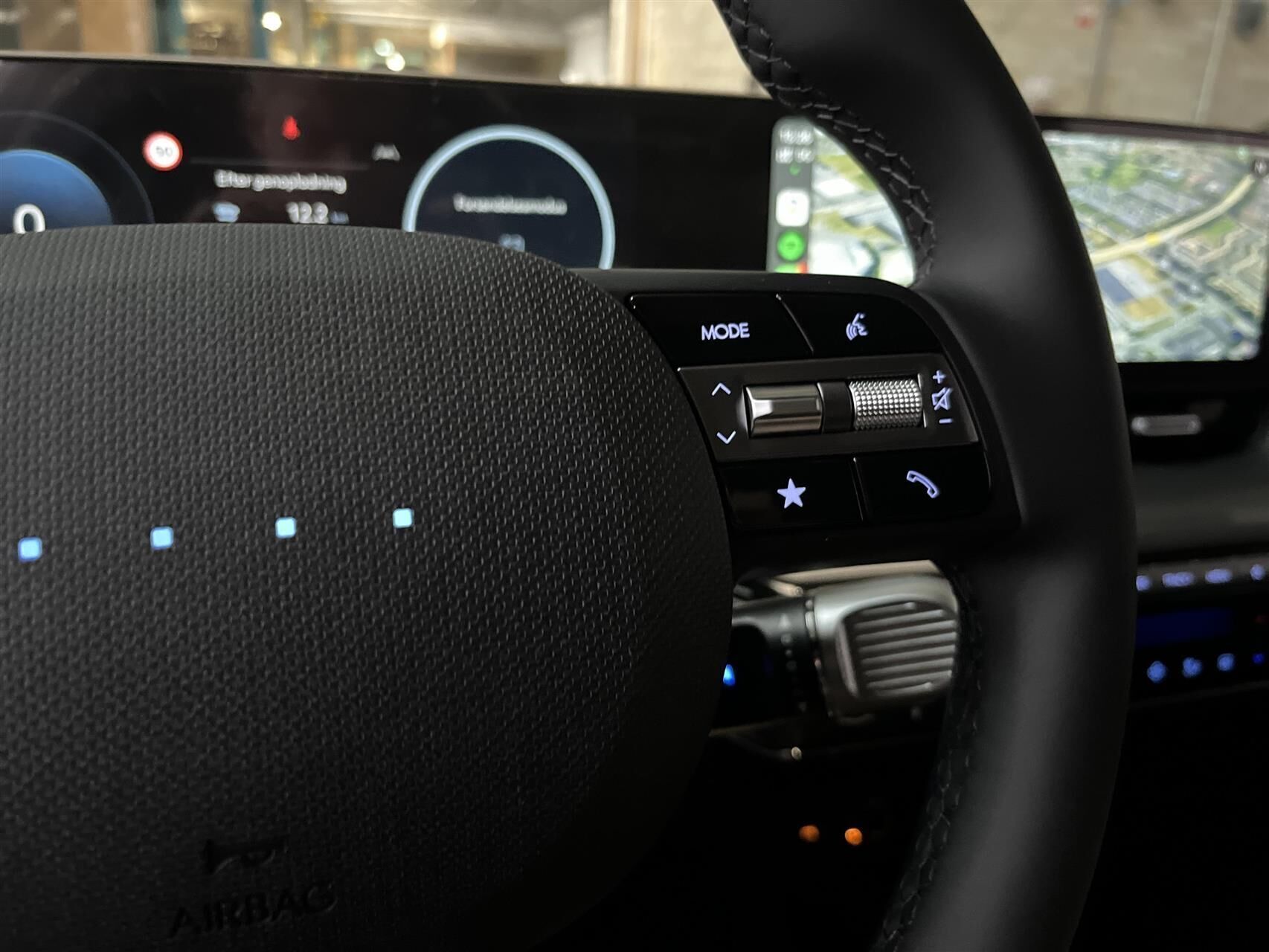 Grå Hyundai Ioniq 5 fra 2025