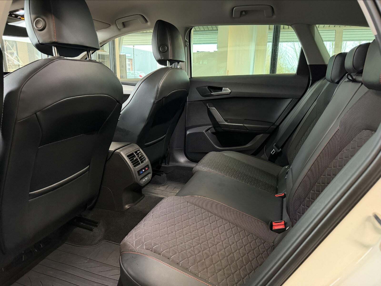 Seat Leon 1,4 eHybrid FR Sportstourer DSG